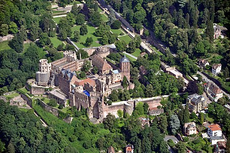 Tập tin:Heidelberg Schloss Luftbild 2.JPG