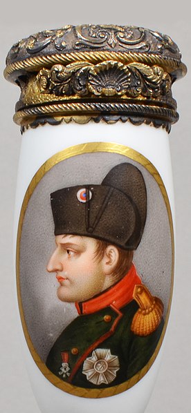 File:Heinrich Anton Dähling (1773-1850), Napoleon I., Porzellanmalerei, Pfeifenkopf, D1876.jpg