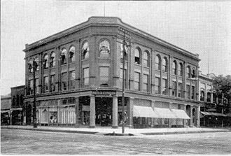 Howes Building with three stories 1900-1905 Howes building 3 stories 1,200.jpg