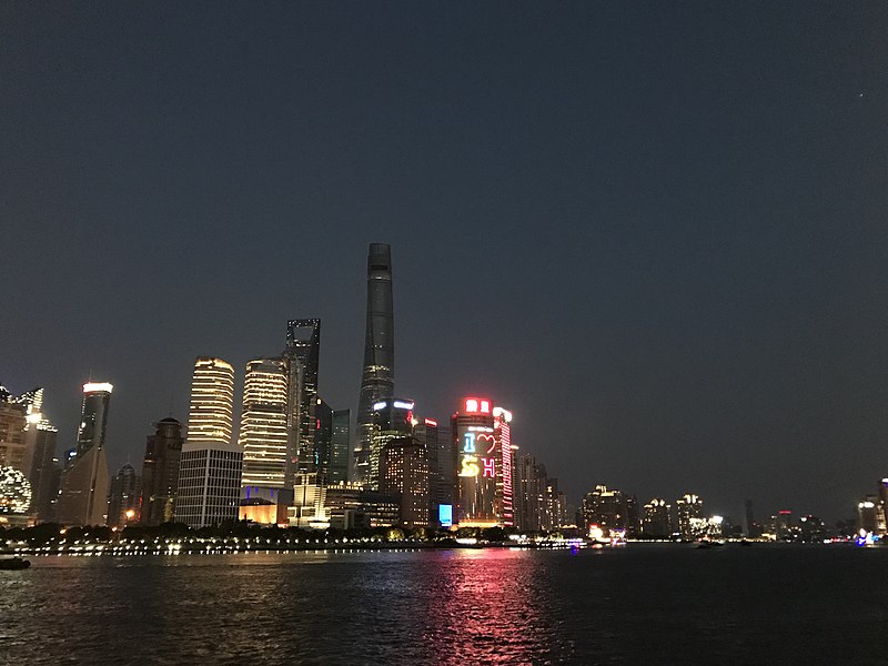 File:Huangpujiang River and Lujiazui Area at night 20180924-3.jpg