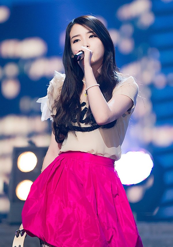IU at KBS Music Festival 2011 02.jpg