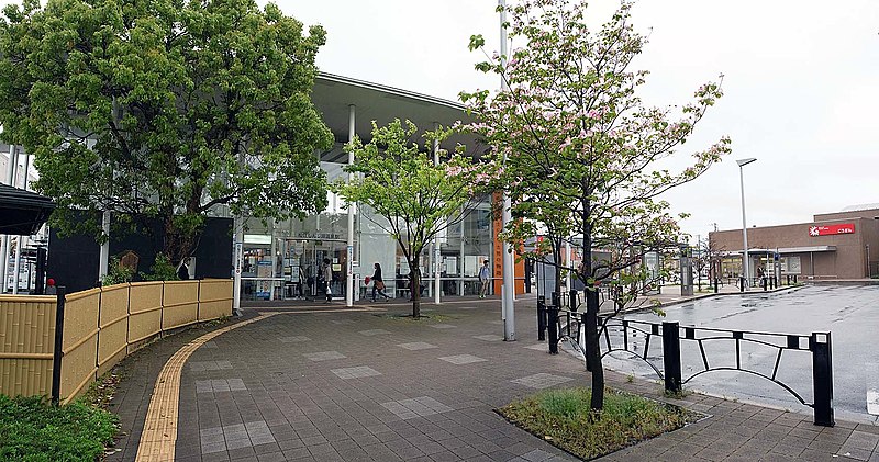 File:Ichibata Electric Railway Matsue Shinji ko Onsen sta. , 一畑電車 松江しんじ湖温泉駅 - panoramio (1).jpg