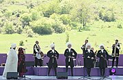 Цахурский фольклорный коллектив «Миджагна» исполняет цахурскую народную песню «Салам Алейкум» (цахур. Salam Alek)