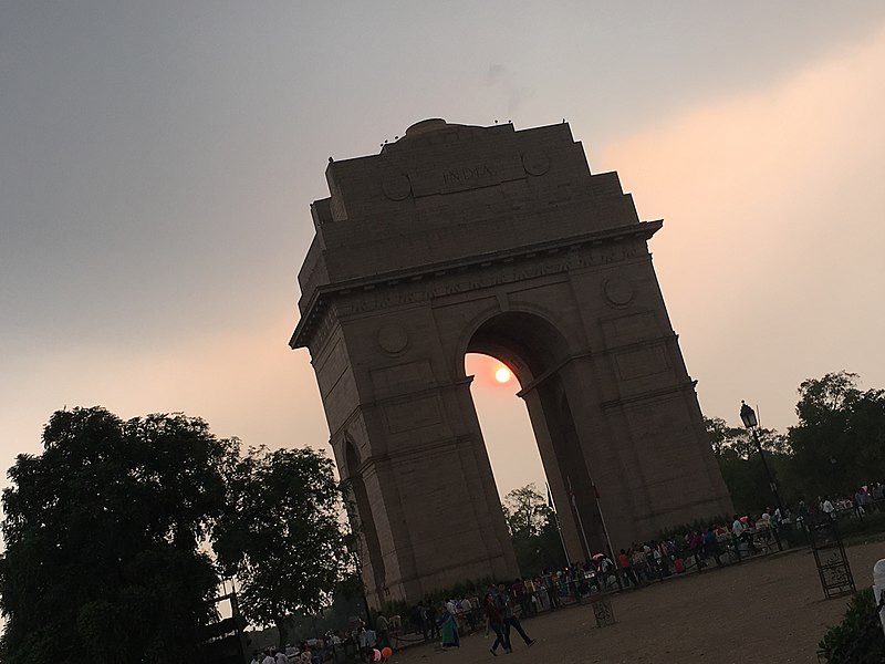 File:India gate at sunrise.jpg