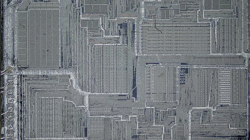 File:Intel 80186 processor microphoto 016 (50622327877).jpg