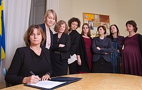 Isabella Lövin signing climate law referral.jpg