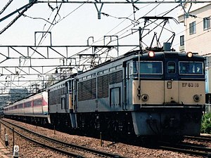 JRE-EF6316-JRW-EC489-Hakusan.jpg