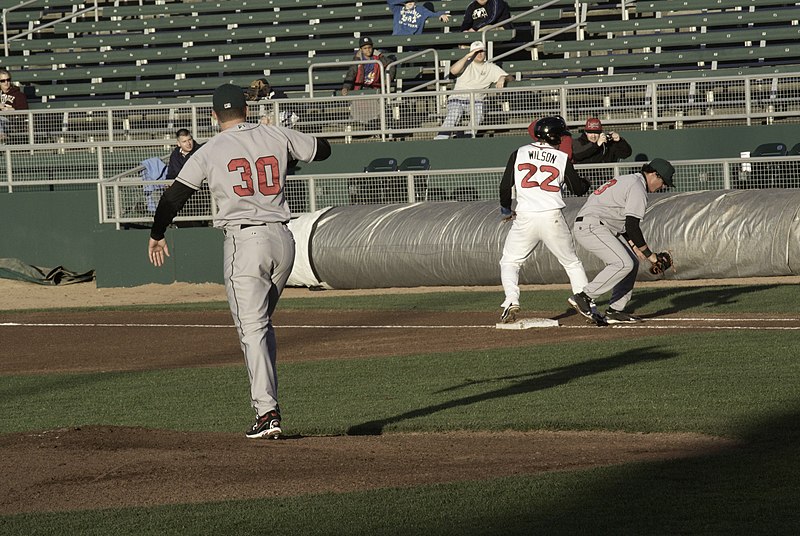 File:Jarret Martin pickoff attempt 3 (7052708781).jpg