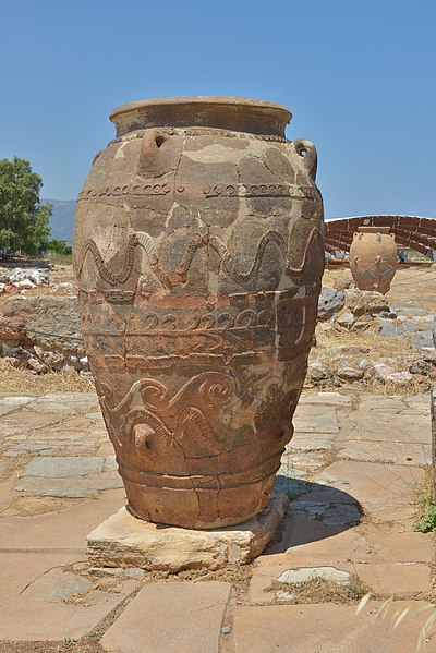 File:Jars in Malia Crete the two.jpg