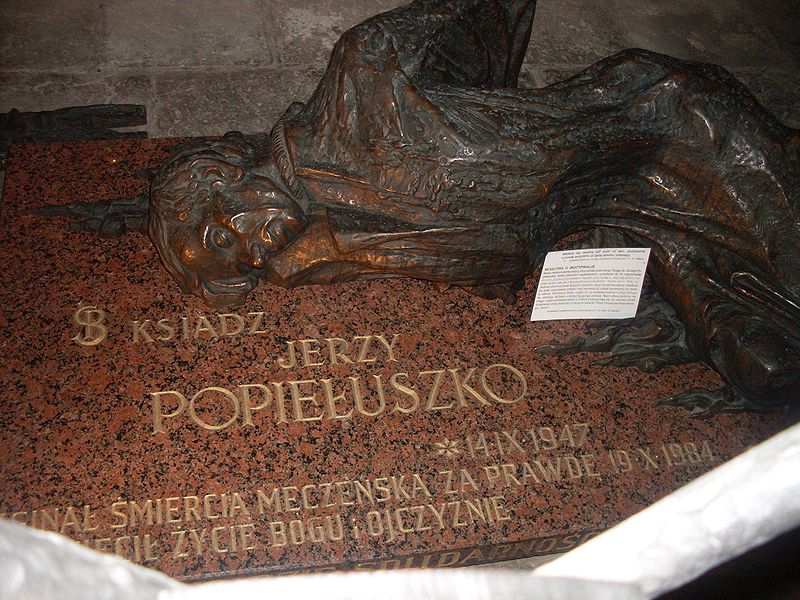 File:Jerzy Popiełuszko's memorial at Church of St. Bridget in Gdańsk.jpg