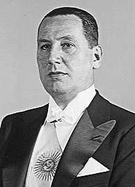 Juan Domingo Perón 1.(1946-1952) 2.(1952-1955) 3.(1973-1974) 10 años