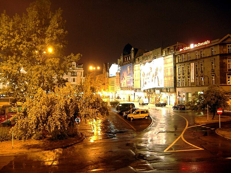 File:Katowice Plac Szewczyka w 2006.jpg