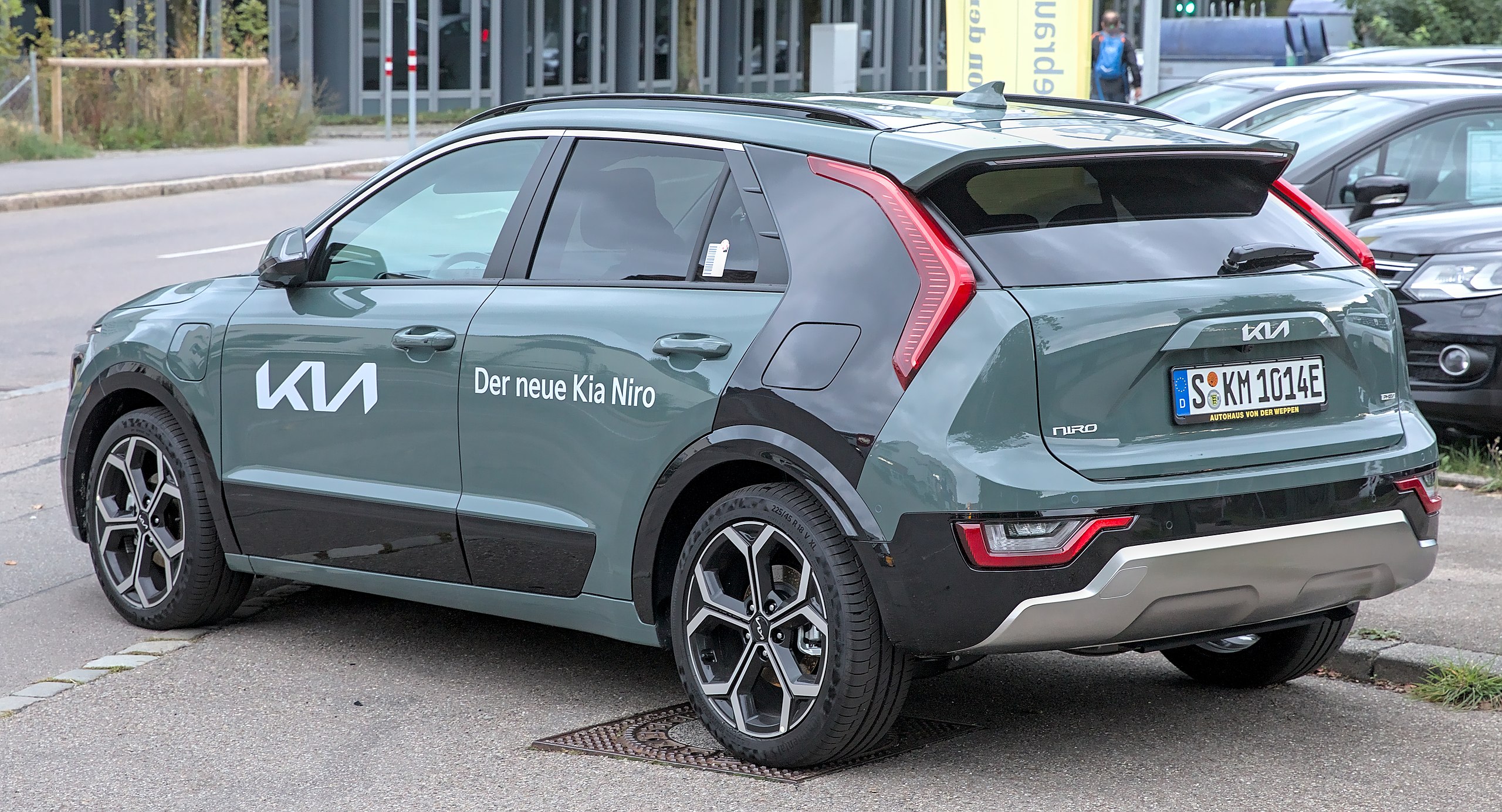 File:Kia Niro (SG2) PHEV 1X7A5790.jpg - Wikipedia