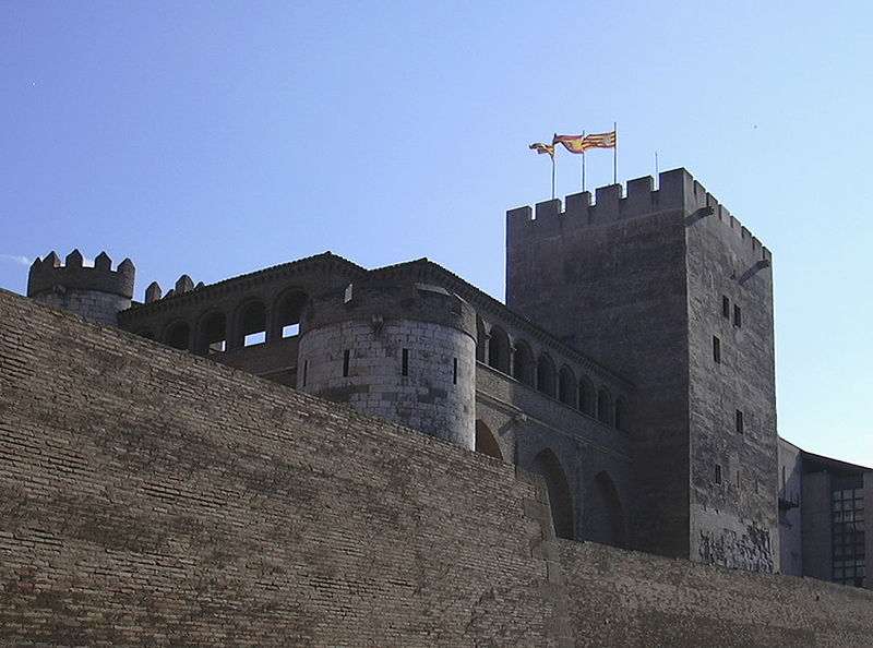 File:La Aljafería - Torre del trovador.JPG