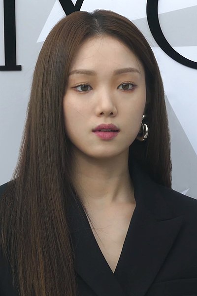 File:Lee Sung-kyung on October 18, 2019 at Jimmy Choo event 02.jpg