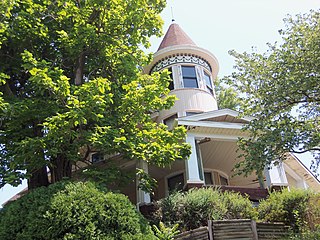 <span class="mw-page-title-main">Lewis M. Fisher House</span> Historic house in Iowa, United States