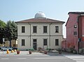 Veduta frontale dell'Osservatorio astronomico lodigiano, in piazza a Mairago (LO)