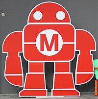 Makey, mascotte della Maker Faire]