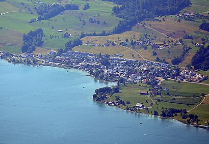 So kommt man zu Merlischachen mit den Öffentlichen - Mehr zum Ort Hier