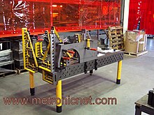 Welding table with modular tools Mesa de soldadura con utillajes modulares.jpg