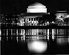 Le Great Dome du MIT en noir et blanc.
