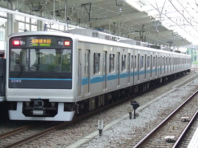 File:Model 3000-Second of Odakyu Electric Railway.JPG