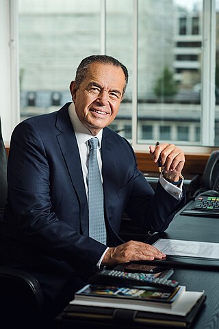 <span class="mw-page-title-main">Mohamed Mansour (businessman)</span> Egyptian businessperson and former politician