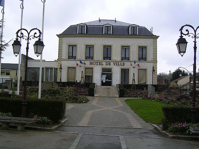 Montfermemeil Town Hall