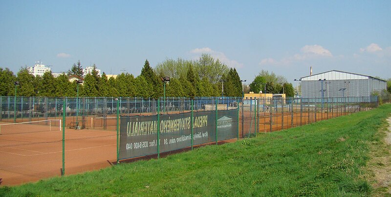 File:NZ tennis-courts 01.jpg