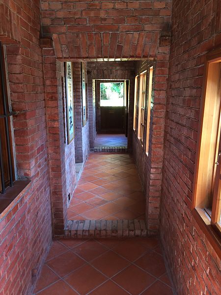 File:Neihu Kuos' House 2nd Floor Front Corridor.JPG