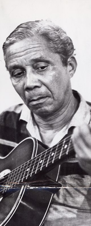 Nelson Cavaquinho (1972).tif