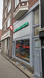 Thumbnail for File:New York Pizza Schiedamseweg, Delfshaven, Rotterdam (2023) 01.jpg