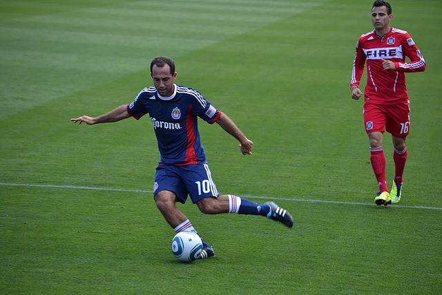 Marco Pappa playing for Chicago Fire