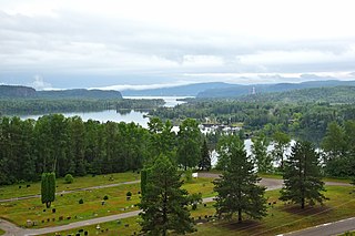 <span class="mw-page-title-main">Nipigon River</span> River in Ontario, Canada