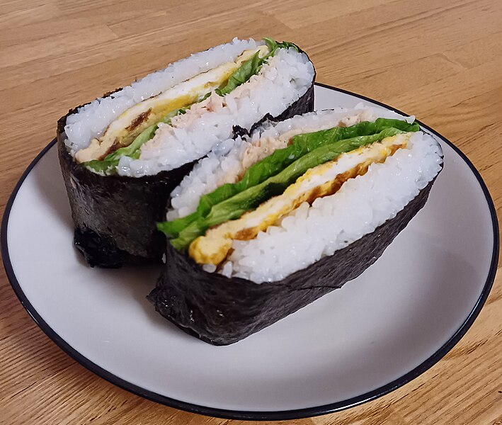 File:Onigirazu (Japanese rice sandwich).jpg