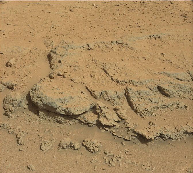 File:PIA17481-MarsCuriosityRover-DarwinRock-20130910.jpg