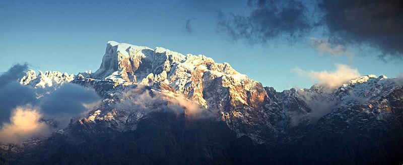 File:Paglia Orba Panorama.jpg