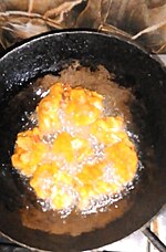 Thumbnail for File:Pakora in fry pan.jpg