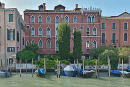 Palais Casa Rava Grand Canal Venise.jpg