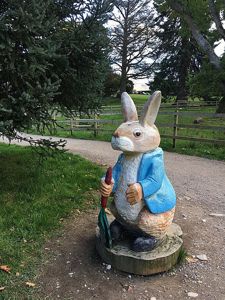 File:Peter Rabbit Statue at Lingholm (geograph 5930258).jpg