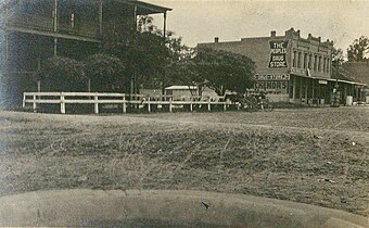 The Peoples Drug Store in the year 1912