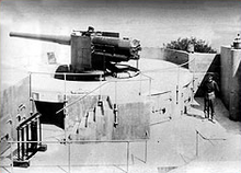 The 6 inch gun on top of the magazine at Princess Caroline's Battery in Gibraltar Princess Caroline's Battery 6 inch gun.png