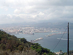 Hamnen i Ceuta sett från Monte Hacho.