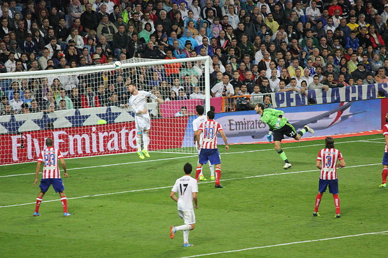 File:Real Madrid vs. Atlético Madrid 28 September 2013 Set B 20.JPG