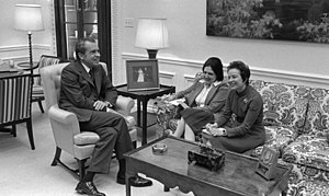 Richard Nixon with Helen Thomas and Fran Lewine.jpg