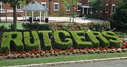Rutgers University College Avenue campus hedge spelling out Rutgers in green (cropped)
