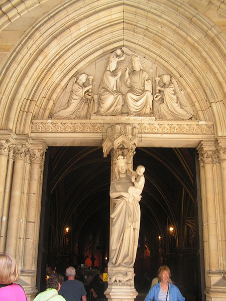 File:Sainte-Chapelle extérieur09.JPG