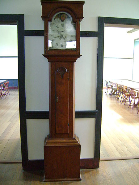 File:Shaker clock.JPG