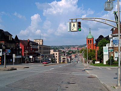 "Sherbrooke_Centreville3.JPG" by User:MTLskyline