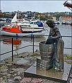 Skálatrøð, Tórshavn - sculpture in honor of the processing of cod - panoramio.jpg